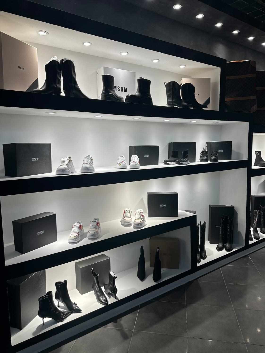 Nuove Aperture: Inaugura domani a Cosenza Luxury Fashion Boutique - COSENZA  2.0