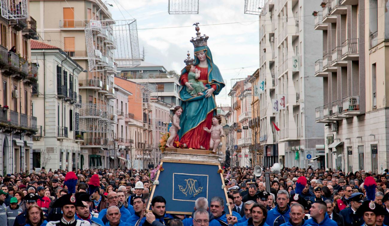 Oggi A Cosenza Si Festeggia La Madonna Del Pilerio Info Messa Processione E Divieti Cosenza 20 